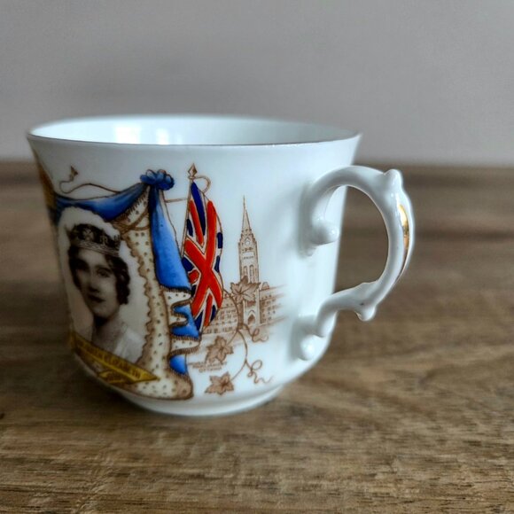 Vintage Aynsley Bone China England Cup. King George VI Queen Elizabeth 1939 - Picture 2 of 6